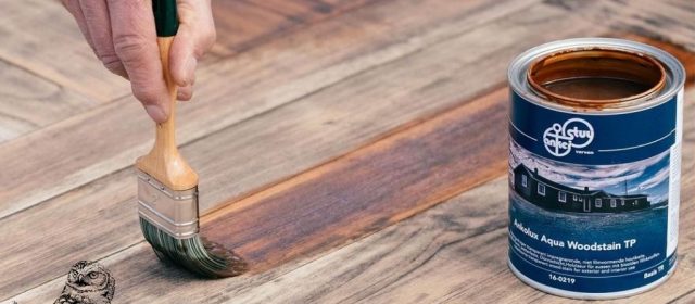 How to Stain Wood [Guide 2021]
