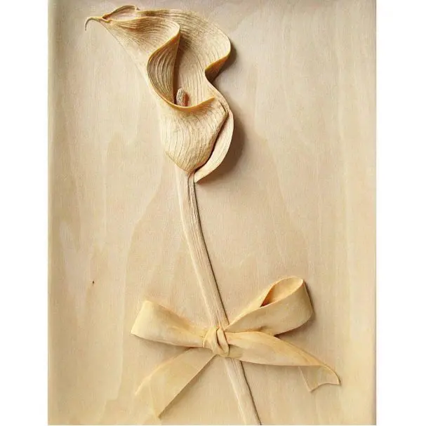płaskorzeźbiony kwiat khalla 
Author - <a href="https://vk.com/artwoodbg" rel="nofollow">Art WoodCarving</a>