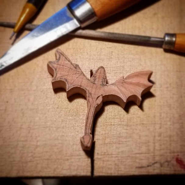 Dragon woodcarving project
Author - <a href="https://www.instagram.com/sangita_vana/" rel="nofollow">Clément | Thérapie Vibratoire</a>